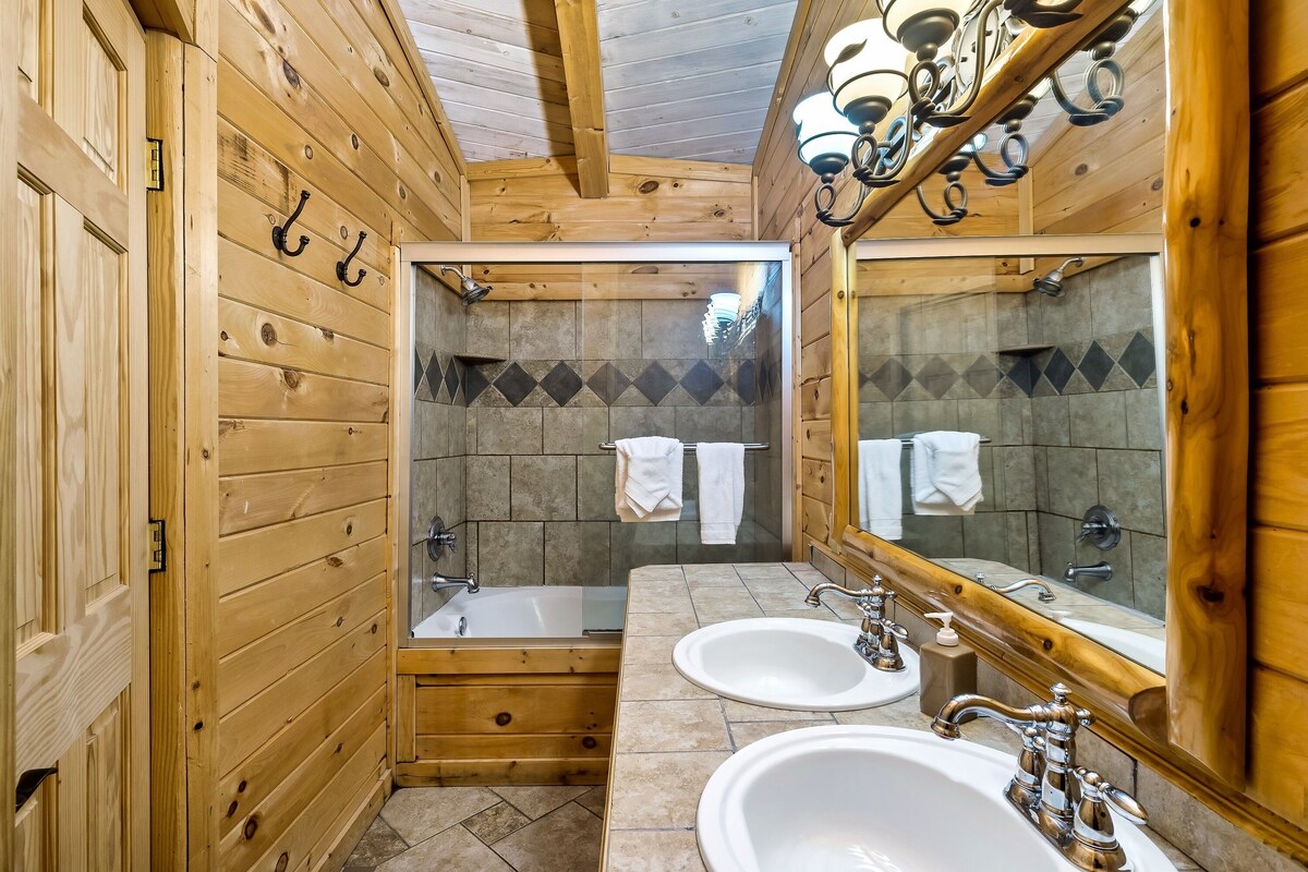 Photo 74 of Four ensuites, VIEWS, Mountainside cabin, Christmas decor, close to Ober