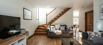 Villa Brébeuf - Relaxing Getaway, Pool or Hot Tub, near Tremblant