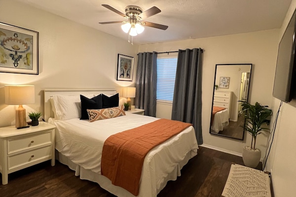 Queen sized bedroom