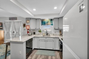 Fridge, microwave, oven, stovetop - FANTASTIC 2 BR 2 Blocks to beach pool balcony (Seaside Heights)