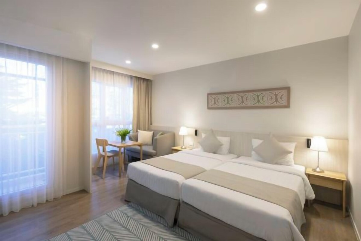 Minibar, in-room safe, desk, blackout drapes