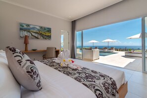 4 bedrooms, in-room safe, desk, iron/ironing board