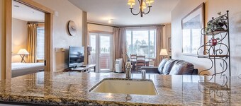 Juniper Springs Resort/ Beautiful ski-in, ski-out