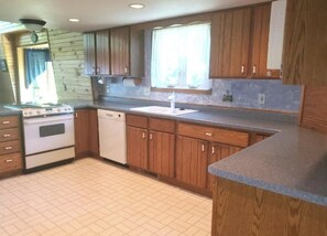 Fridge - EAA West Side Lake Winnebago House (Fond du Lac)