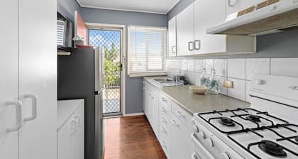 Beautiful 2 bedroom unit in prime location!