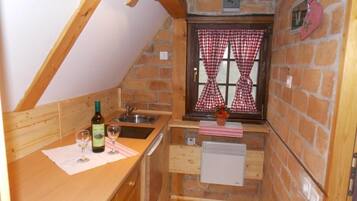 Apartment, 1 Bedroom, Balcony | Interior