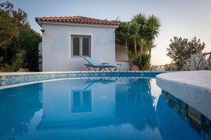 Pool - Apartment With Pool and Panorama View (Samos)