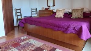 2 bedrooms, bed sheets - Enzo Apartment With Air-condition and Wi-fi (Zadar)