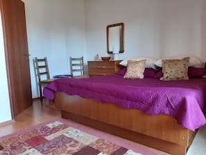 2 bedrooms, bed sheets - Enzo Apartment With Air-condition and Wi-fi (Zadar)