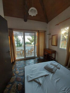 House, 1 Bedroom, Smoking, Balcony | 1 bedroom - Apartment 800m From Koumeika, Samos (Samos)