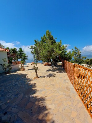 House, 1 Bedroom, Smoking, Balcony | Exterior - Apartment 800m From Koumeika, Samos (Samos)