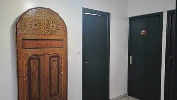 House, 3 Bedrooms, Accessible, Smoking | Interior