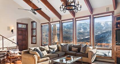 Expansive Snowmass Mountain Views! Multi-Level Home w/ Wood FP, Private Hot Tub & Garage Parking