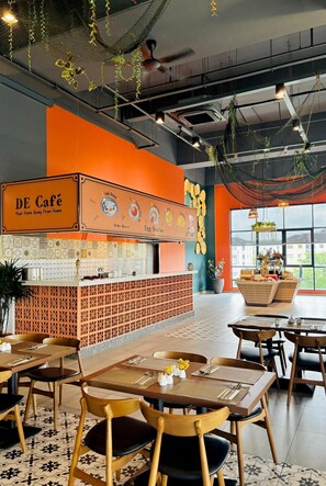 Daily cooked-to-order breakfast for a fee - D Elegance Grand Bandar Seri Alam (Masai)