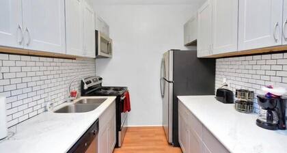 Downtown Studio by Toyota Center/Minute Maid/ George R Brown