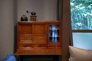 Family Room, Non Smoking | Living area | TV