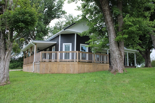 The Beehive in Bee Springs