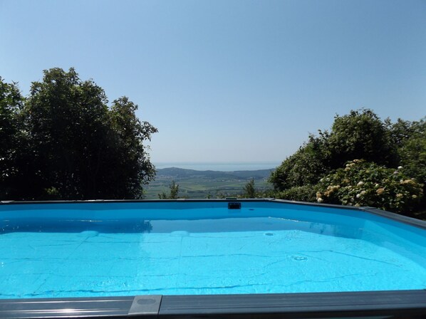 Seasonal outdoor pool, pool loungers - Villa Rubiana (Caprino Veronese)