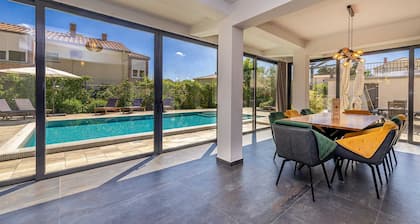 Beautiful modern Villa PHOENIX