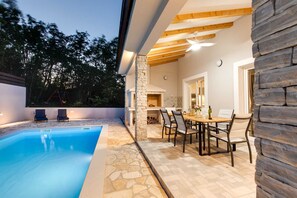 A heated pool - Villa SANDRINA with a heated pool and spacious yard (Vrh)
