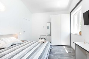 3 quartos, Wi-Fi de cortesia, roupa de cama