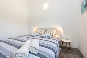 3 soverom, wi-fi (inkludert) og sengetøy