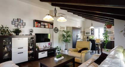 Rustic apartment EVELIN close to the beach