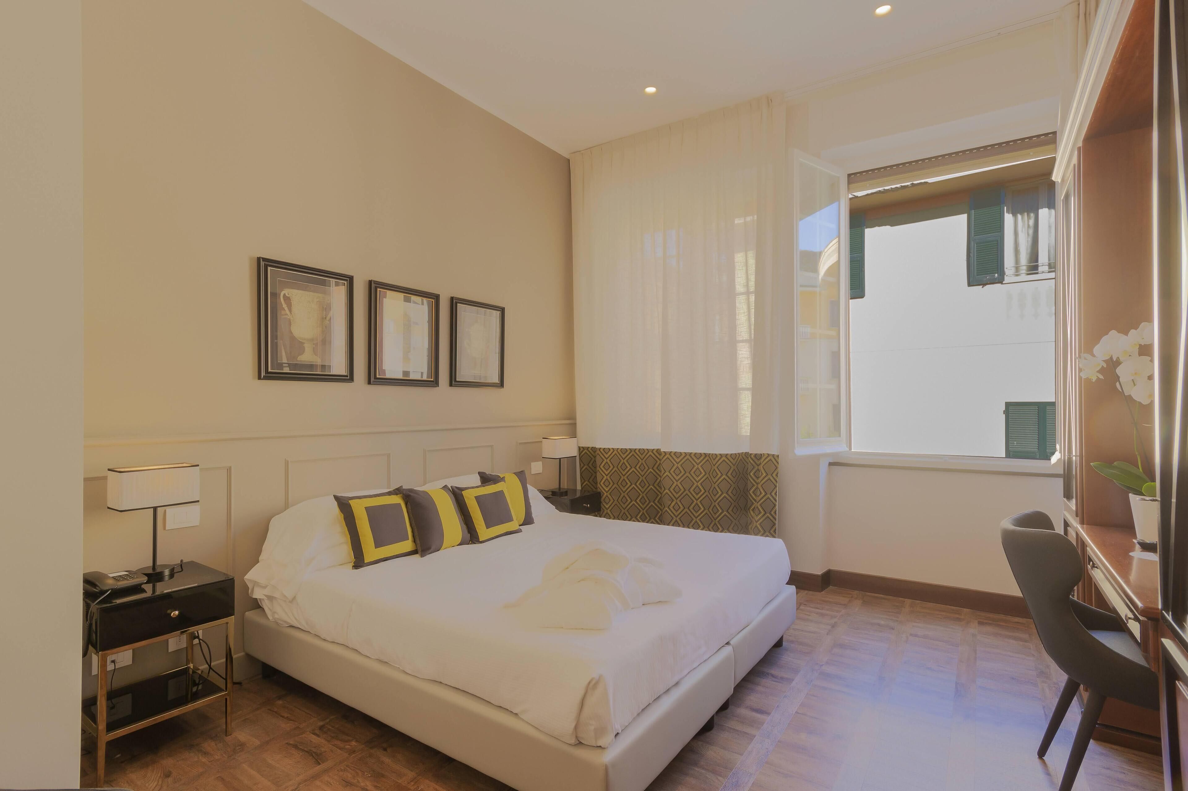 Estudio de lujo (con accesso Spa) | Edredón, minibar, caja de seguridad en la habitación y escritorio 