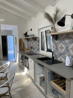 Kühlschrank, Ofen, Herdplatte, Geschirrspüler