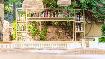 Bar (in der Unterkunft)