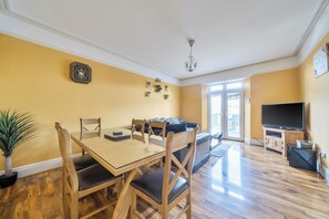 Interior - 4Br Stunning Sea View Escape-near Snowdonia & Coastal Trails (Penmaenmawr)
