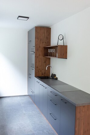 Fridge, microwave, oven, dishwasher - Vacation apartment for up to 8 people (Latsch/Morter)