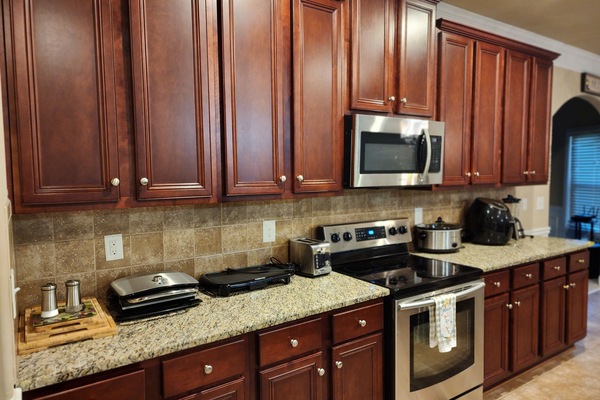 Refrigerador, microondas, horno, placa de cocina