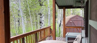 Huckleberry Hut | Cozy Fishing Cabin Near YNP