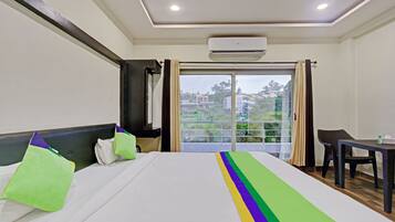 Standard Double Room | Desk, iron/ironing board, bed sheets