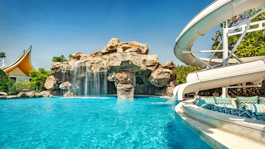 Phukalini Luxury Pool Villa & Onsen