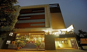 Exterior - Treebo Lazystay Grand Patia (Bhubaneshwar)