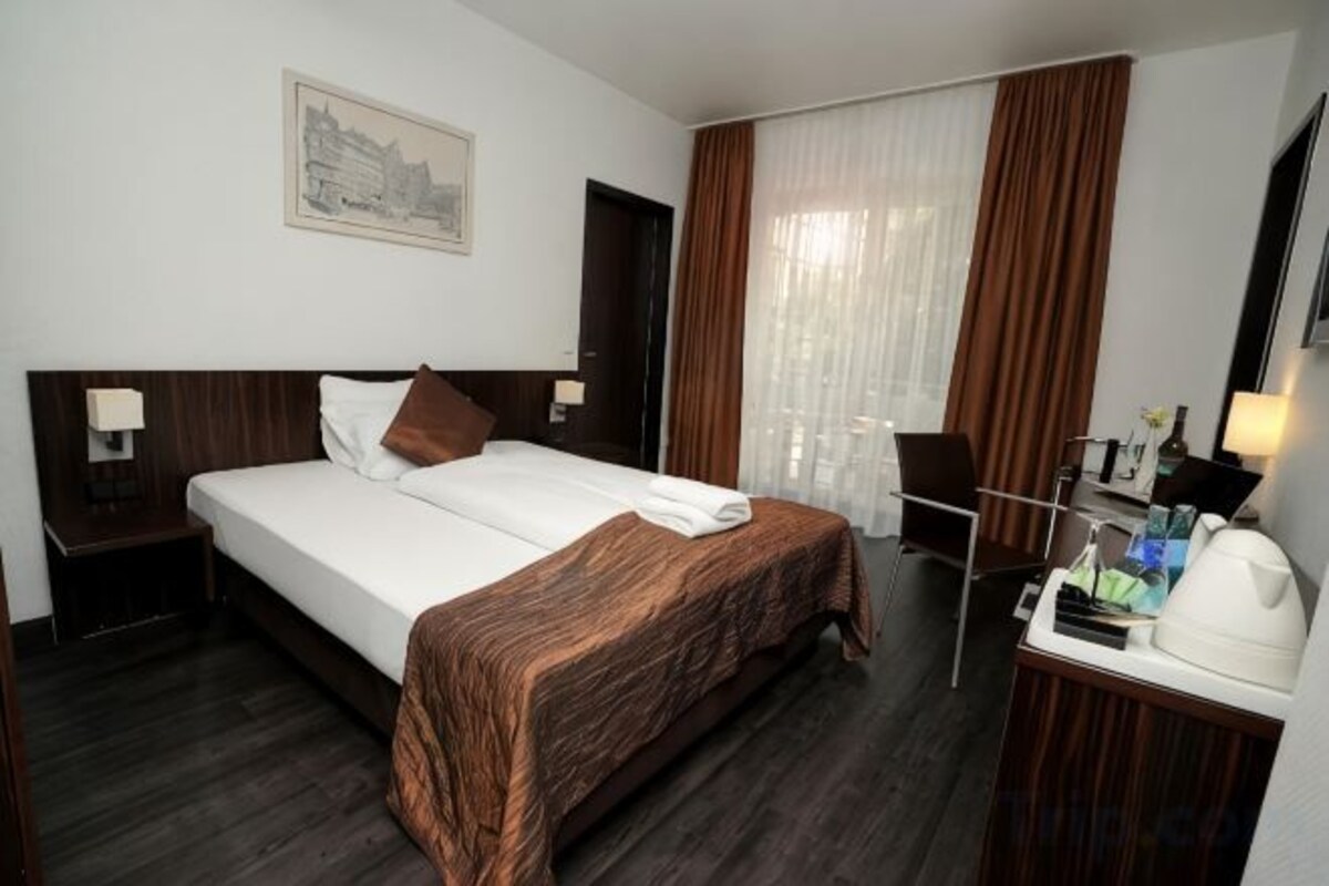 Deluxe Single Room