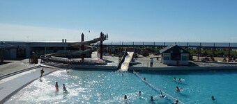 Apartment in the 1st row on the North Sea dike