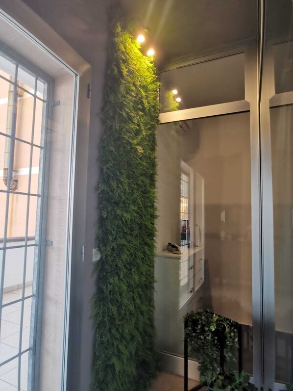 Unclassified image, 1 of 12, button