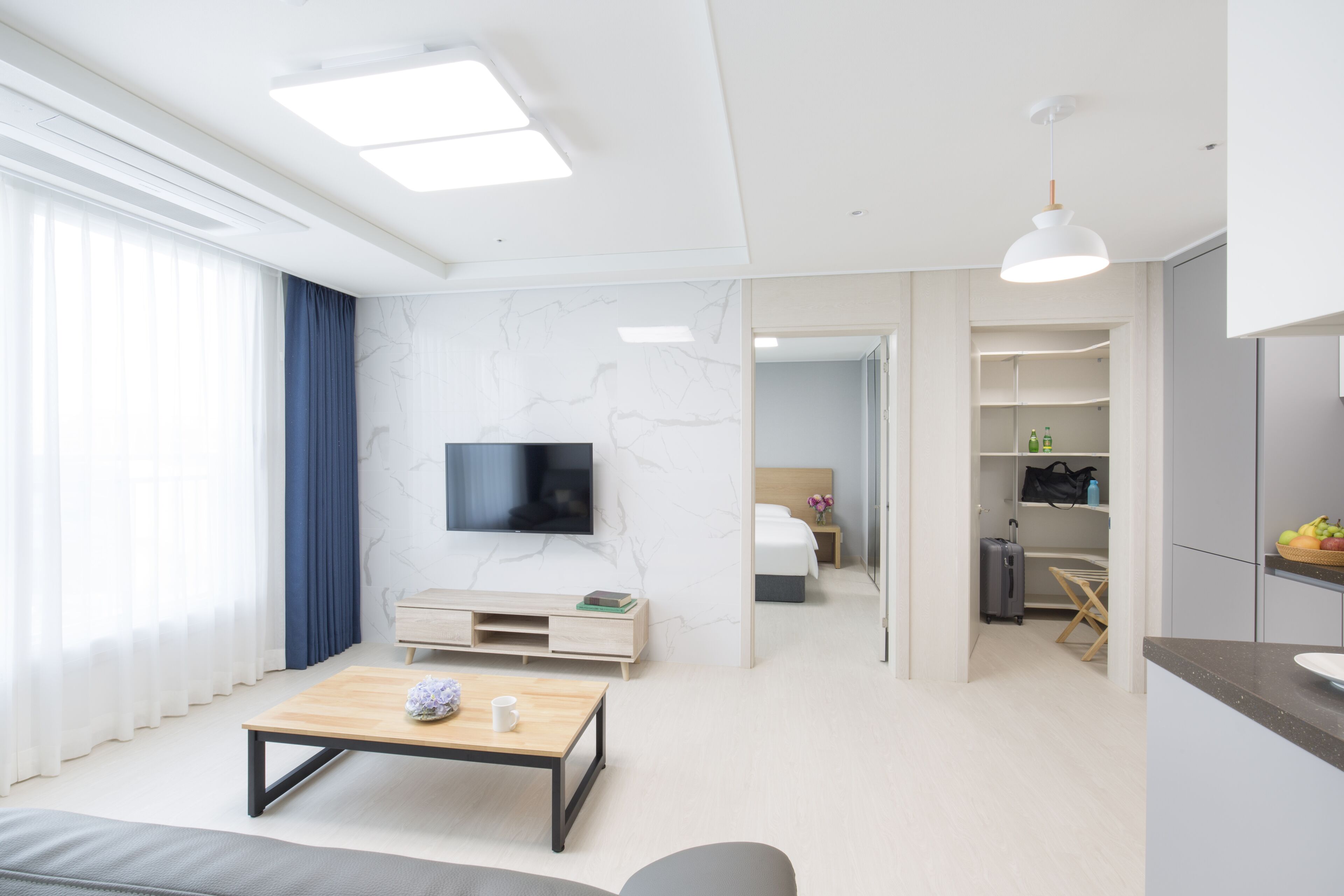 suite | individually decorated, individually furnished, free wifi, bed sheets