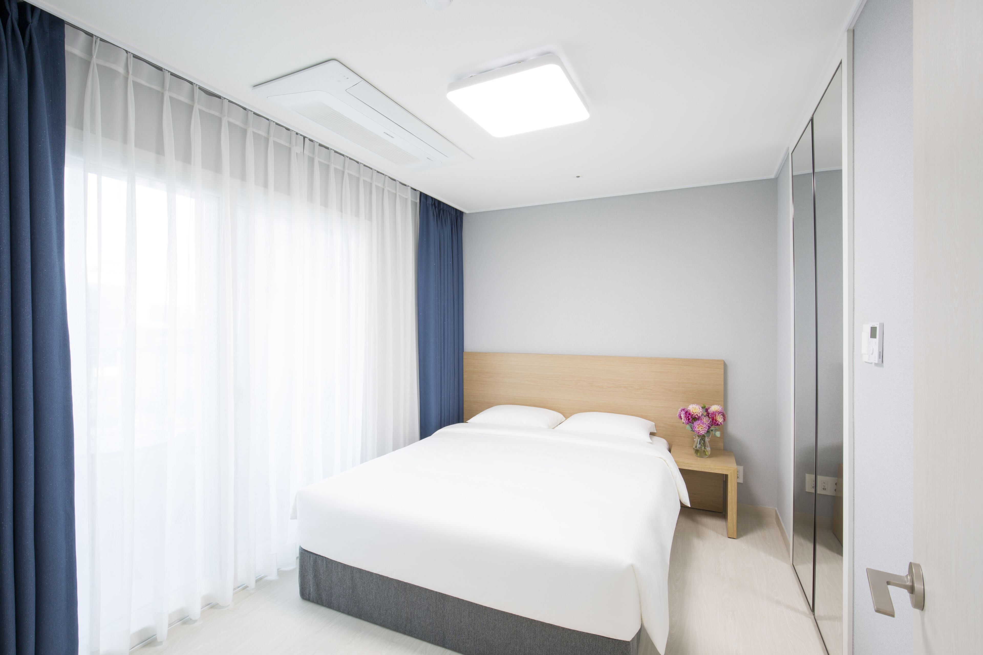 suite | individually decorated, individually furnished, free wifi, bed sheets