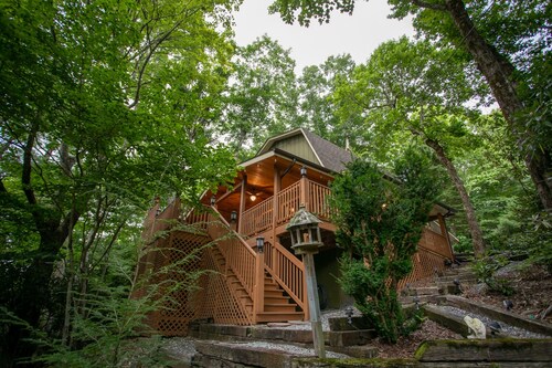 Cozy Cottage in Blowing Rock