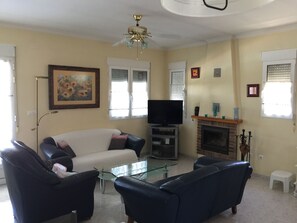 TV, fireplace - Casa "Mi Sueño" Els Poblets - Denia, 500 m from the sea (Els Poblets)