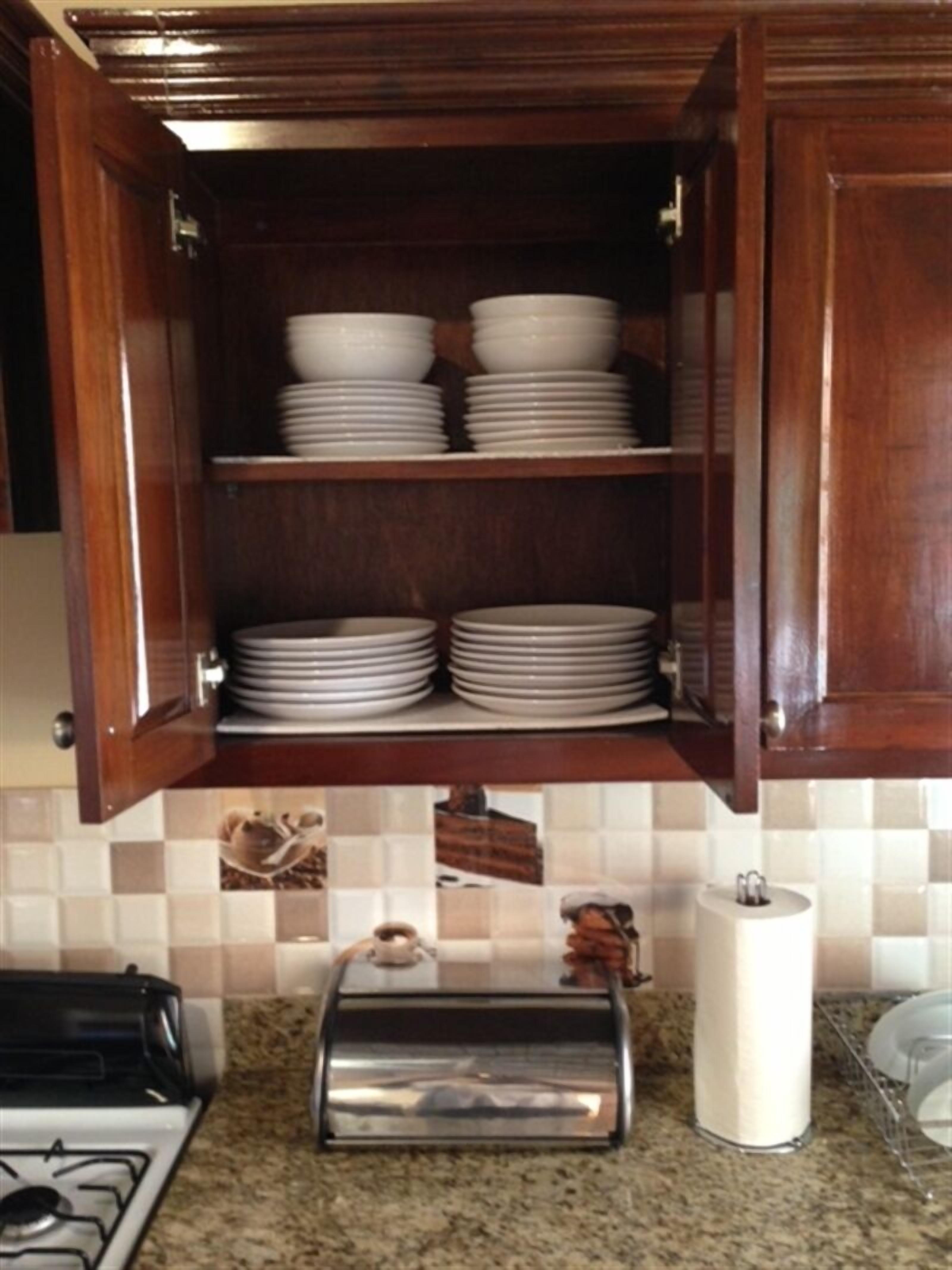 House | Private kitchen | Full-sized fridge, microwave, oven, toaster