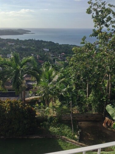 Montego Bay 3 Bedroom Apartment