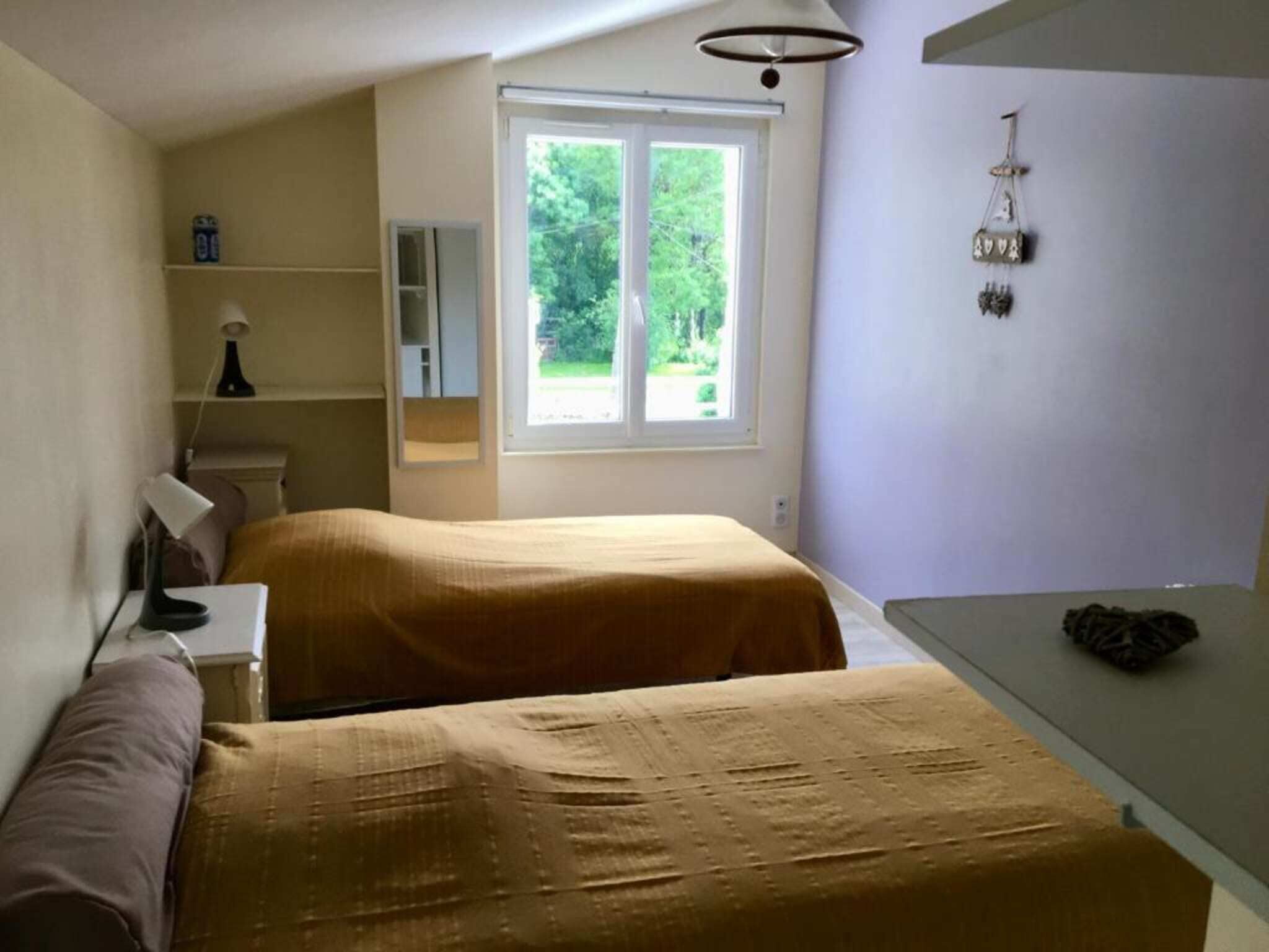 3 chambres, fer et planche à repasser, Wi-Fi gratuit