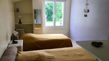 3 chambres, fer et planche Ă repasser, Wi-Fi gratuit