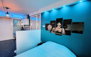 1 chambre, fer et planche à repasser, Wi-Fi