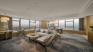 Suite, 1 Bedroom, Sea View (Living and Dining Area) | Bed sheets - Holiday Inn Qinhuangdao Haigang by IHG (Qinhuangdao)